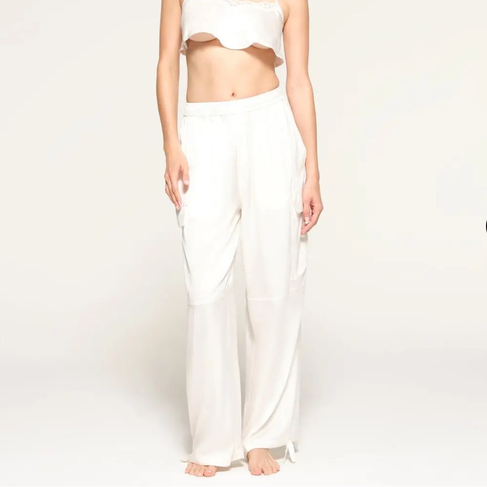 SKIMS BRIDAL SILK CARGO PANT | MARBLE